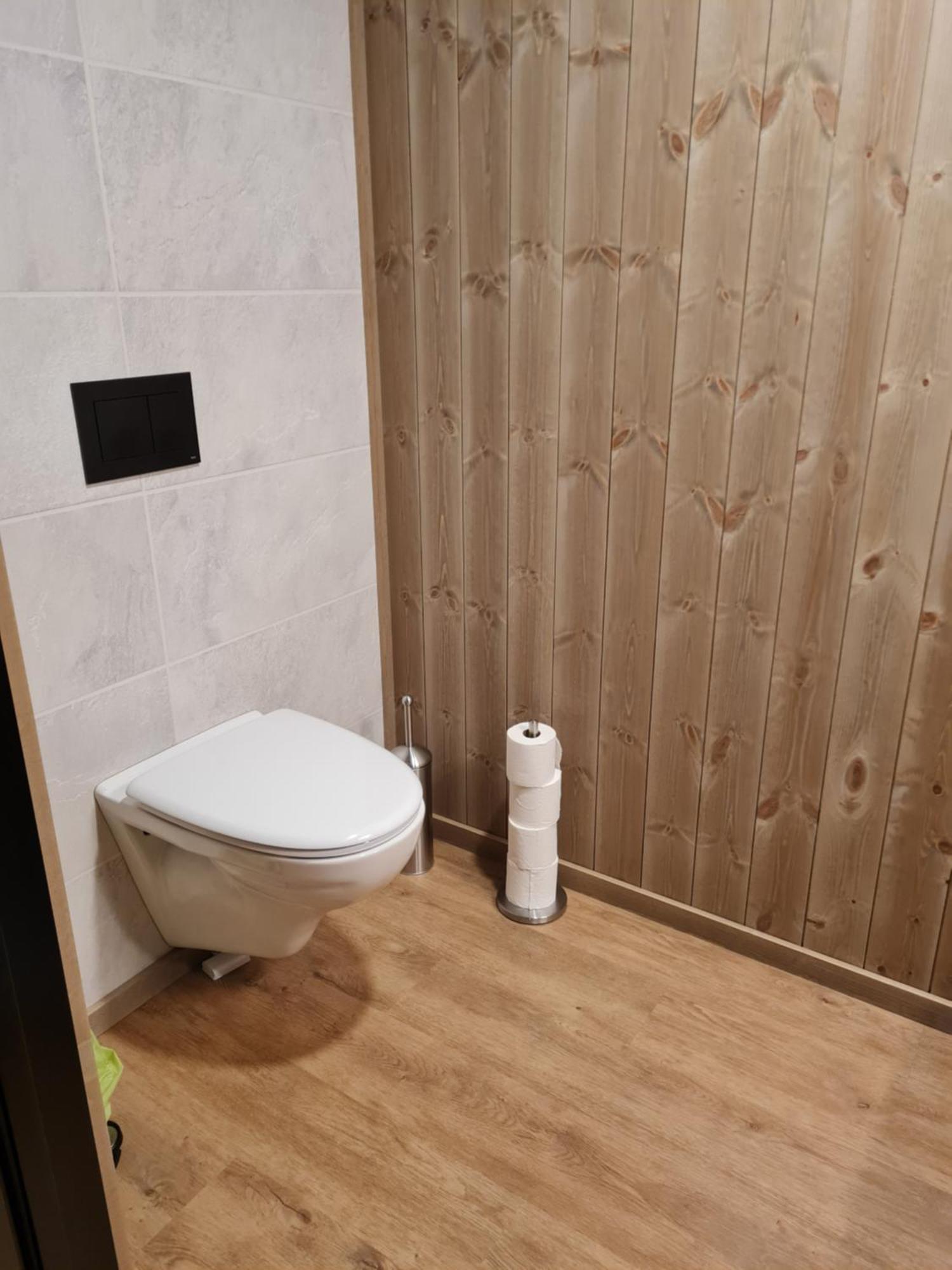 Rorbu Ved Sjoen Villa Bud Kültér fotó
